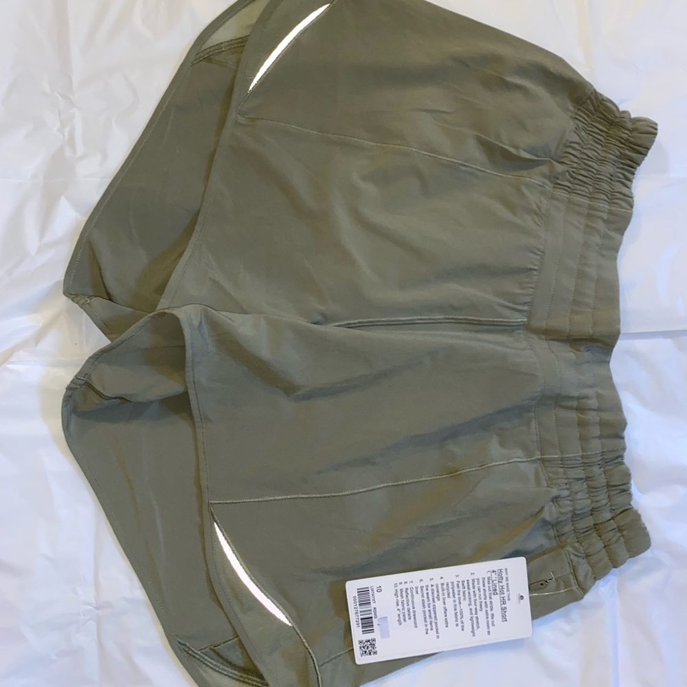 Lululemon hotty hot shorts